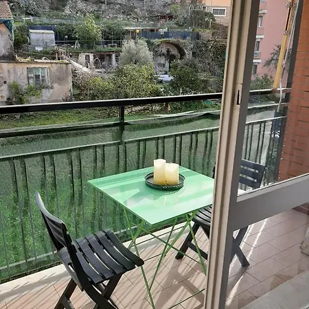 Gerani 2, Lägenhet *